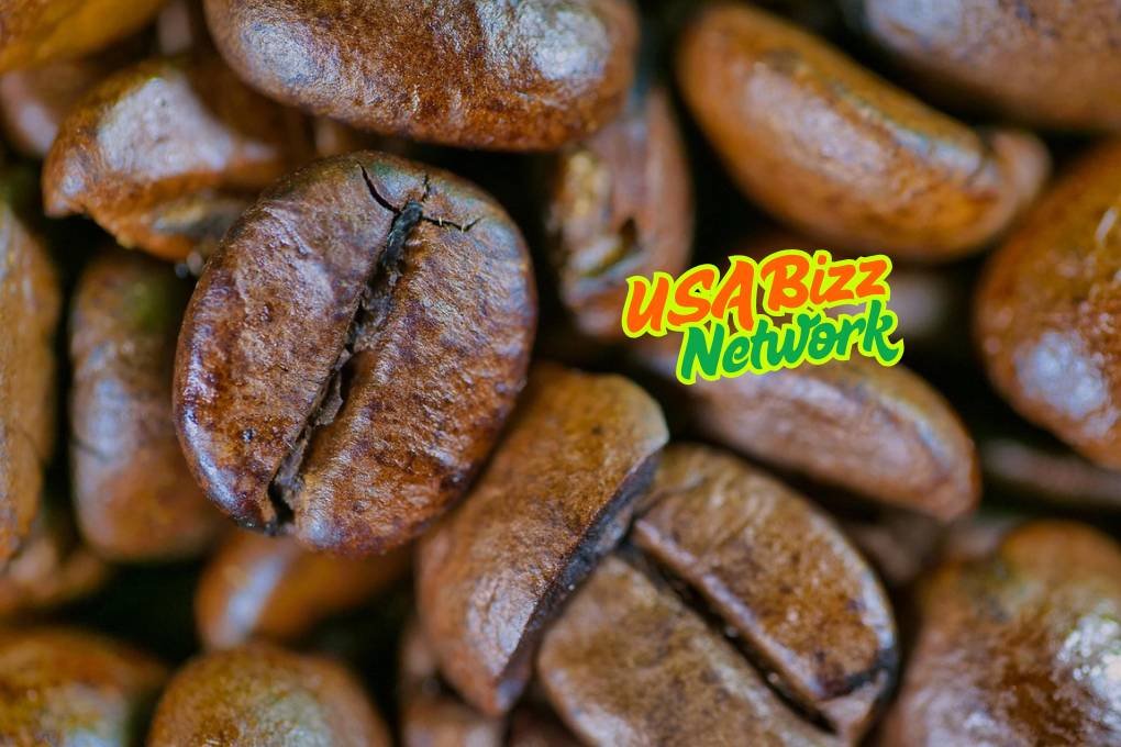 Best Fragrances for Every Occasion Lumolog – Inspired by the Aroma of Coffee Close-up of roasted coffee beans, symbolizing deep and rich aromas aligned with the best fragrances for every occasion Lumolog.
